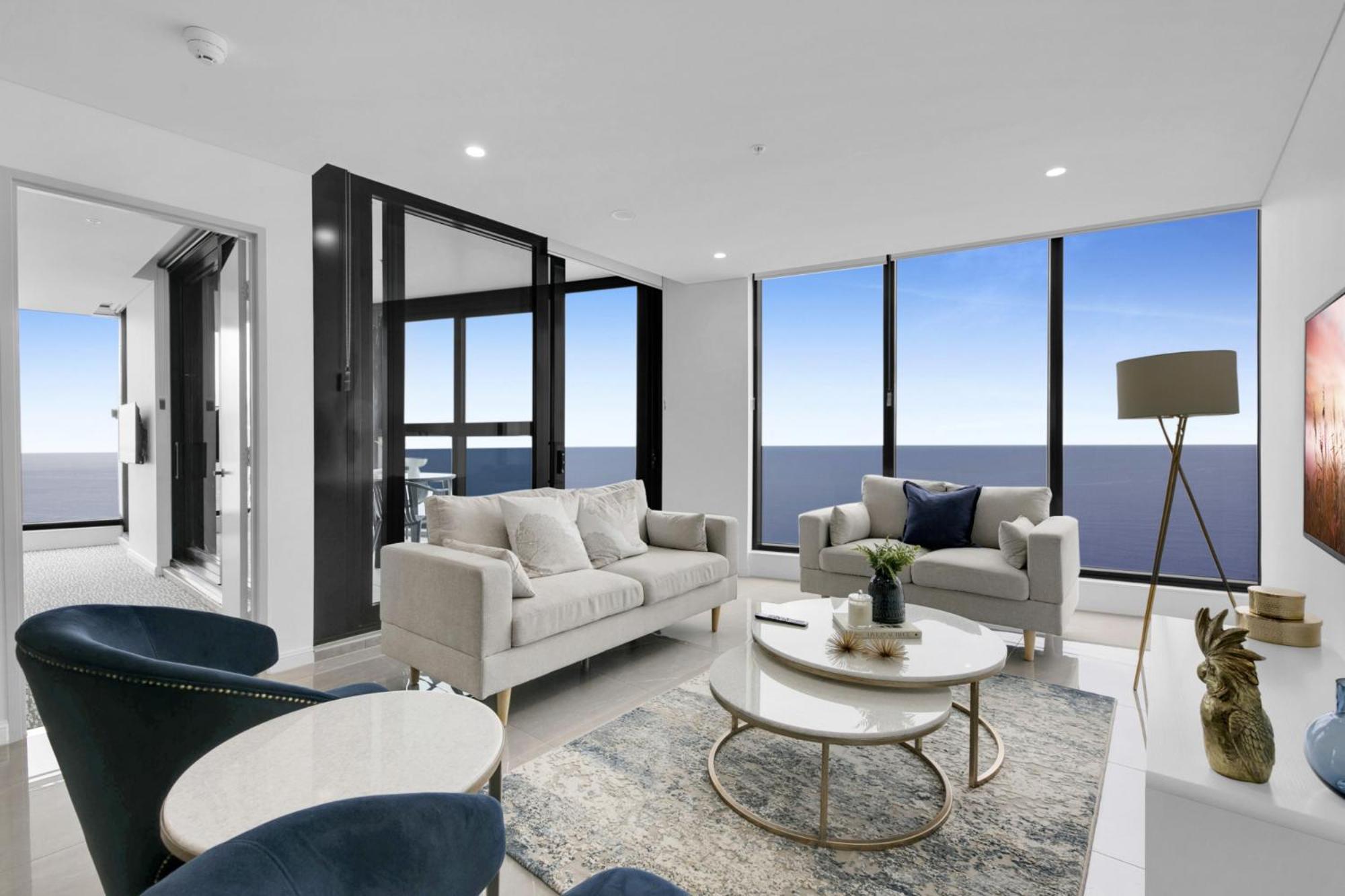71st Floor Premium With Expansive Ocean Views Apartment