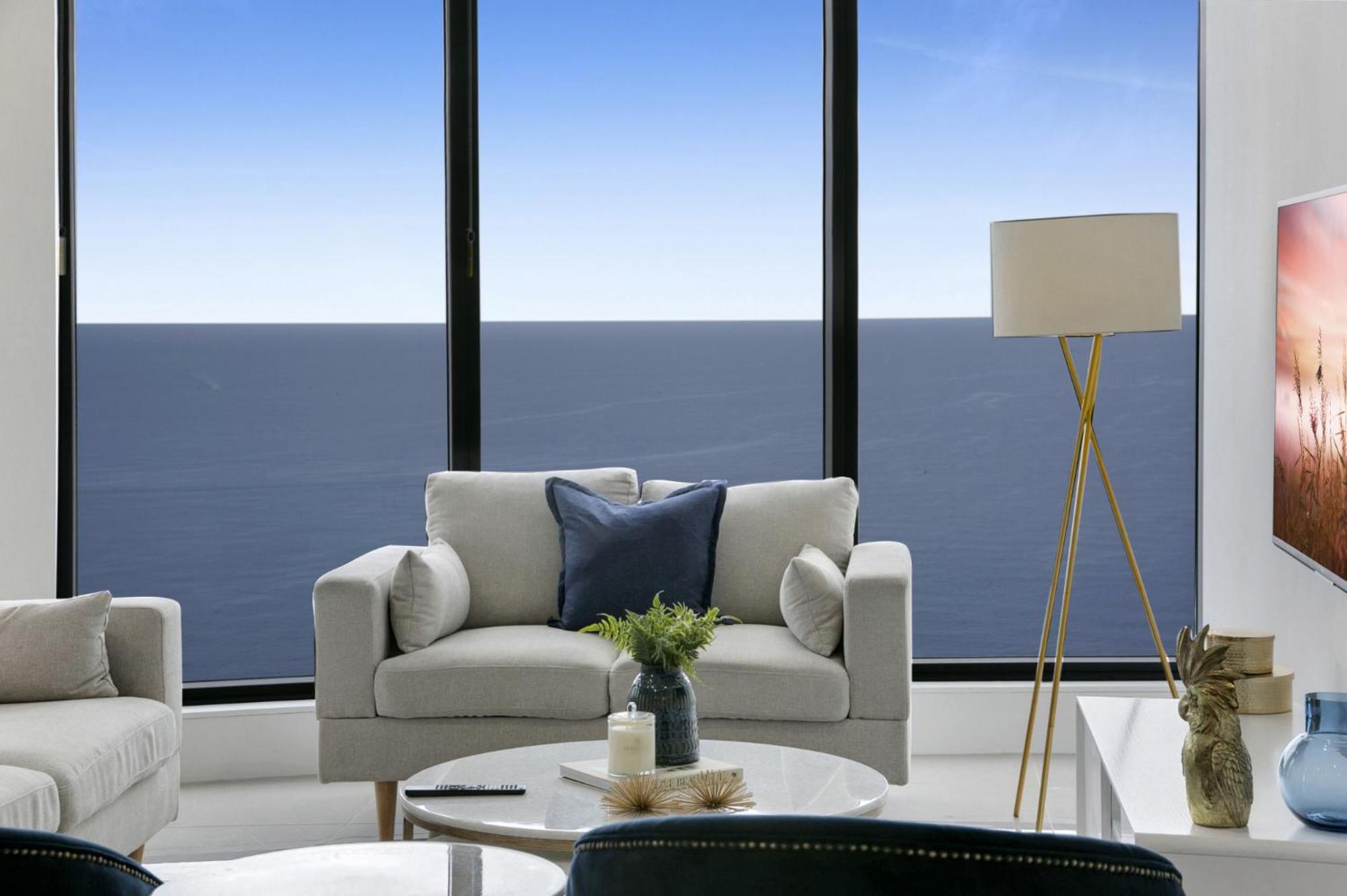 71st Floor Premium With Expansive Ocean Views Apartment Gold Coast